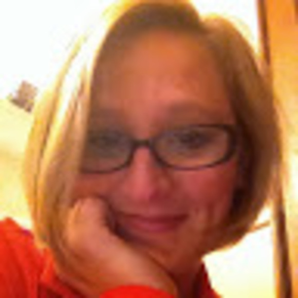 Meet your Posher, Mistelle - Picture 1 of 1